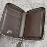 クロコダイルの二つ折り財布