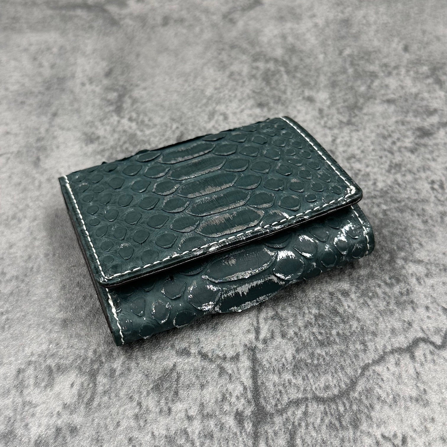 パイソン ミニ財布(三つ折り財布) 8208SPC - LEAF GREEN/リーフ