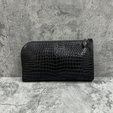 クロコダイルのクラッチバッグ