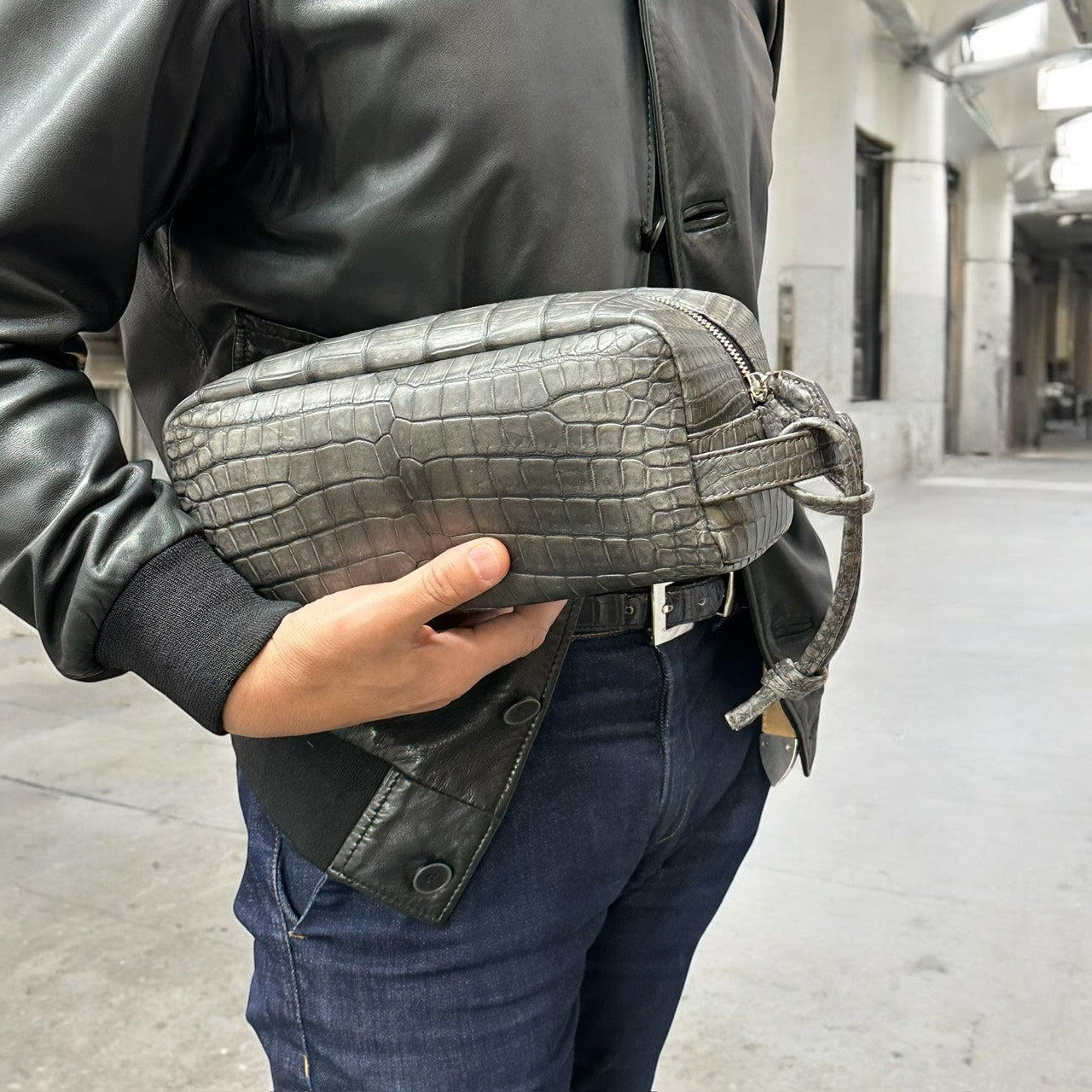 クロコダイル セカンドバッグ ワニ革 ポロサス 本革 生産限定色 墨染め