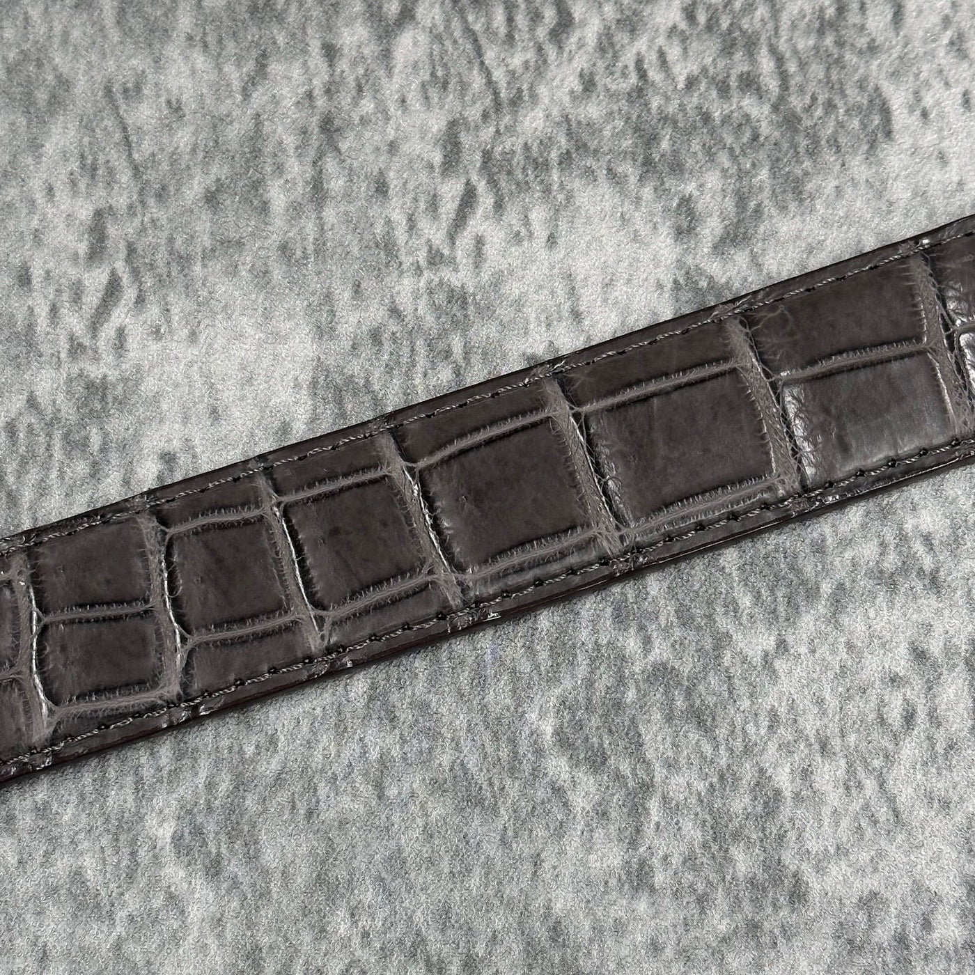 クロコダイル 30mmベルト ワニ革 本革 ダークグレー 品番1813 – Le'sac