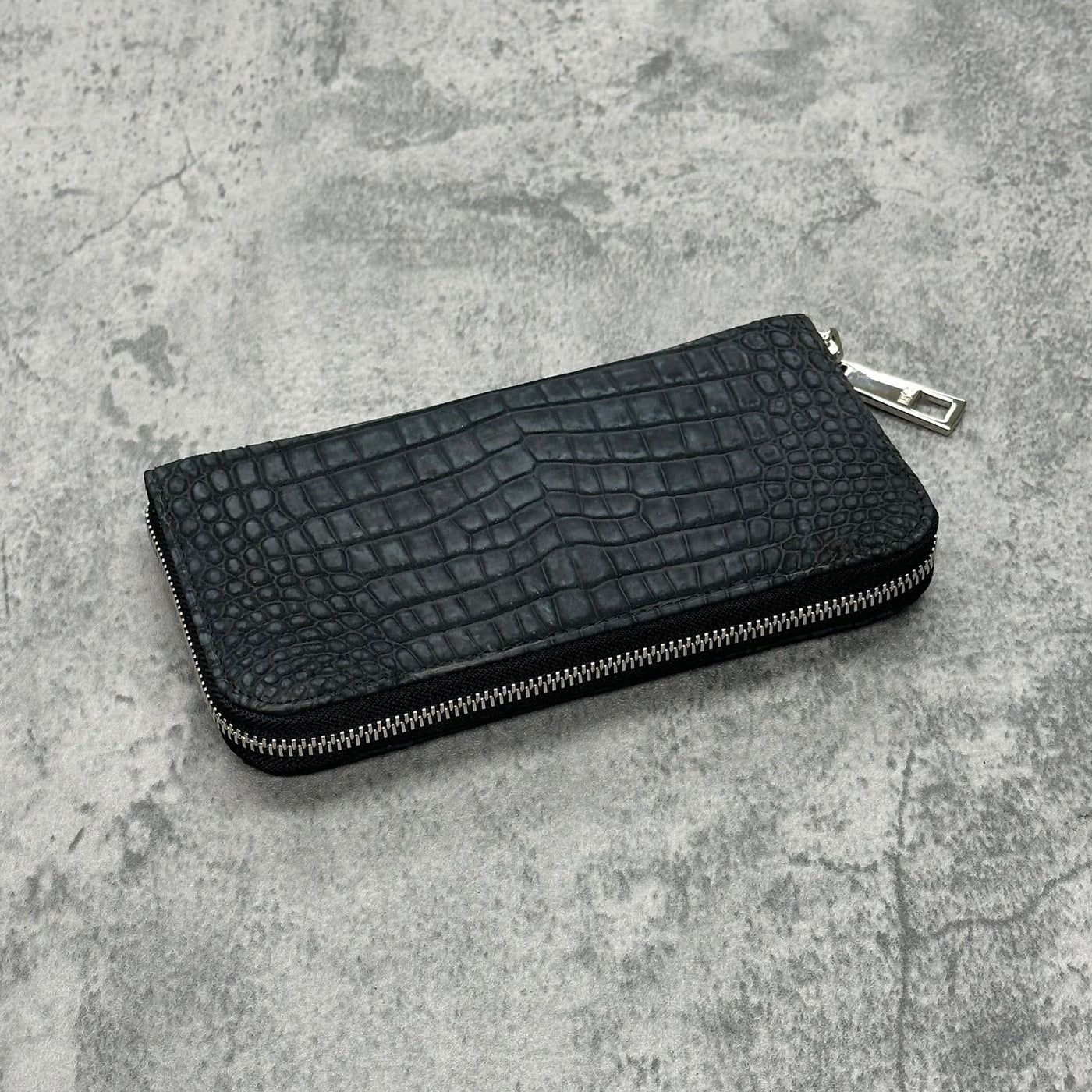 クロコダイル長財布(ヌバック仕上げ) ラウンドファスナー 本革 黒