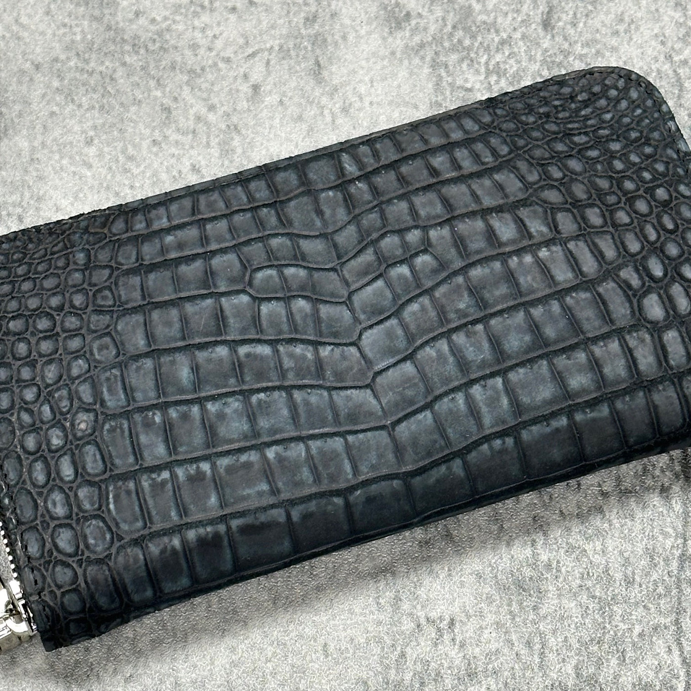 クロコダイル長財布(ヌバック仕上げ) ラウンドファスナー 本革 黒