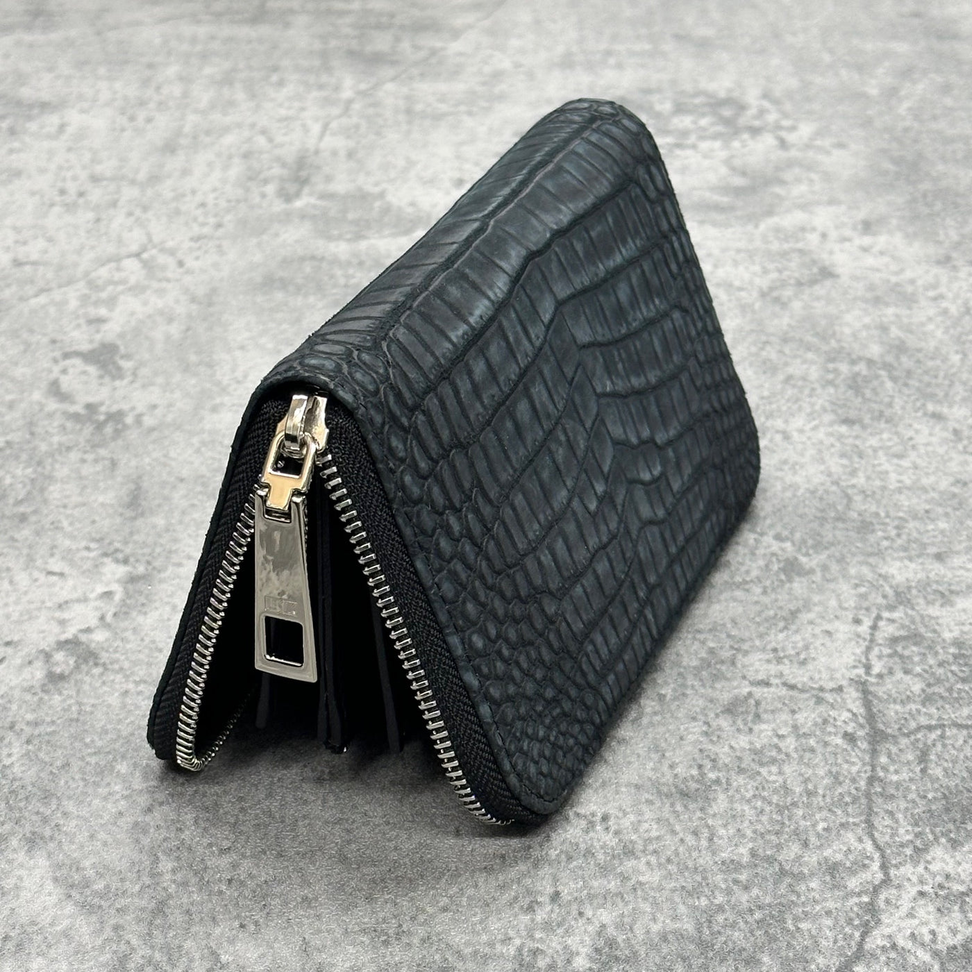 クロコダイル長財布(ヌバック仕上げ) ラウンドファスナー 本革 黒