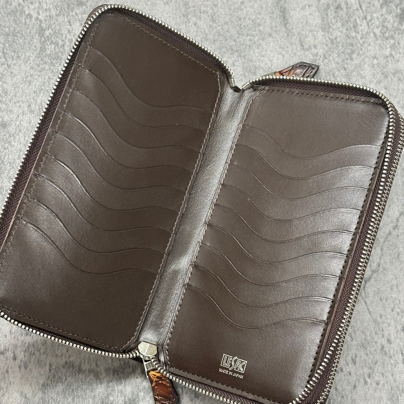 クロコダイルのダブルファスナー長財布