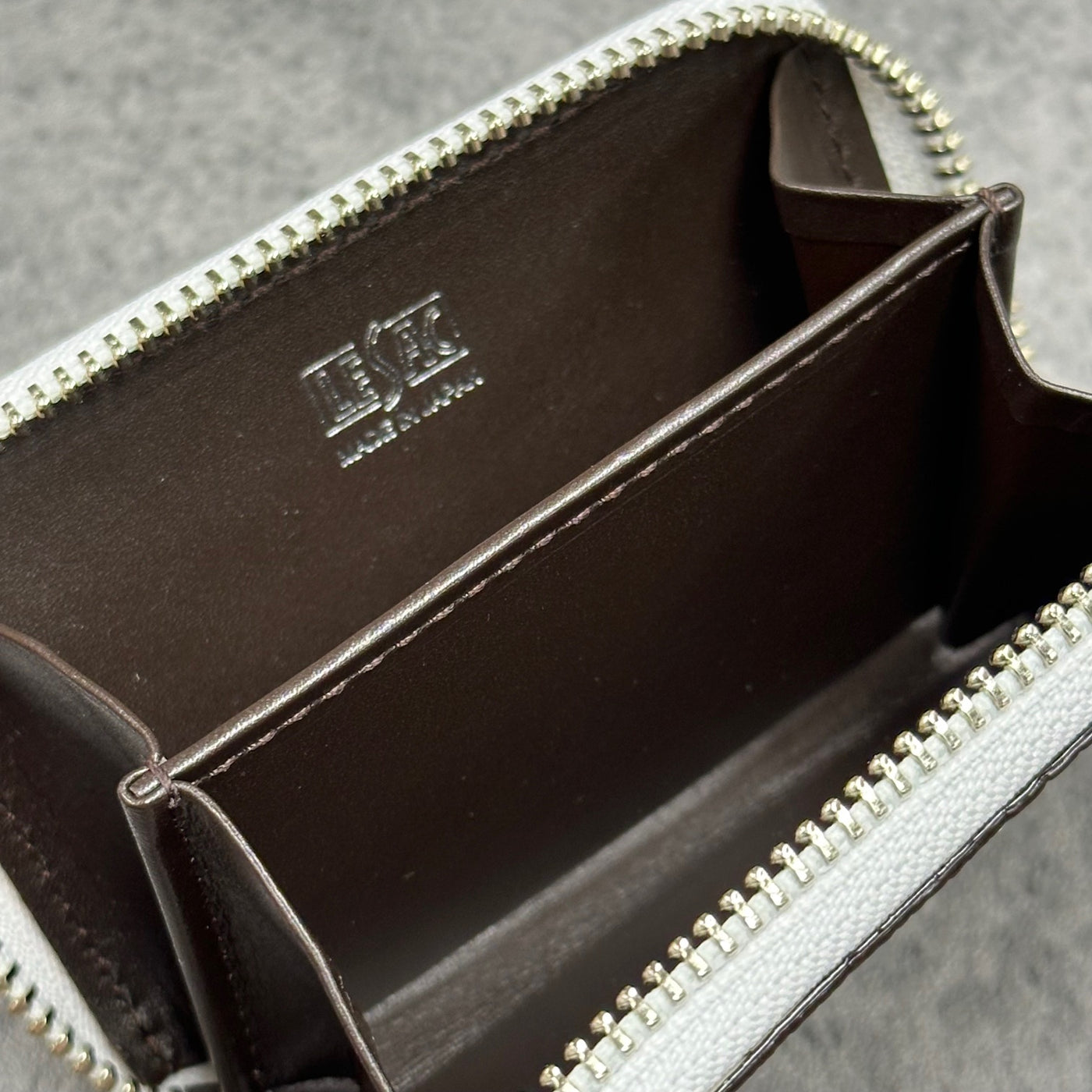 クロコダイル小銭入れ ラウンドファスナー メンズ レディース 本革 白