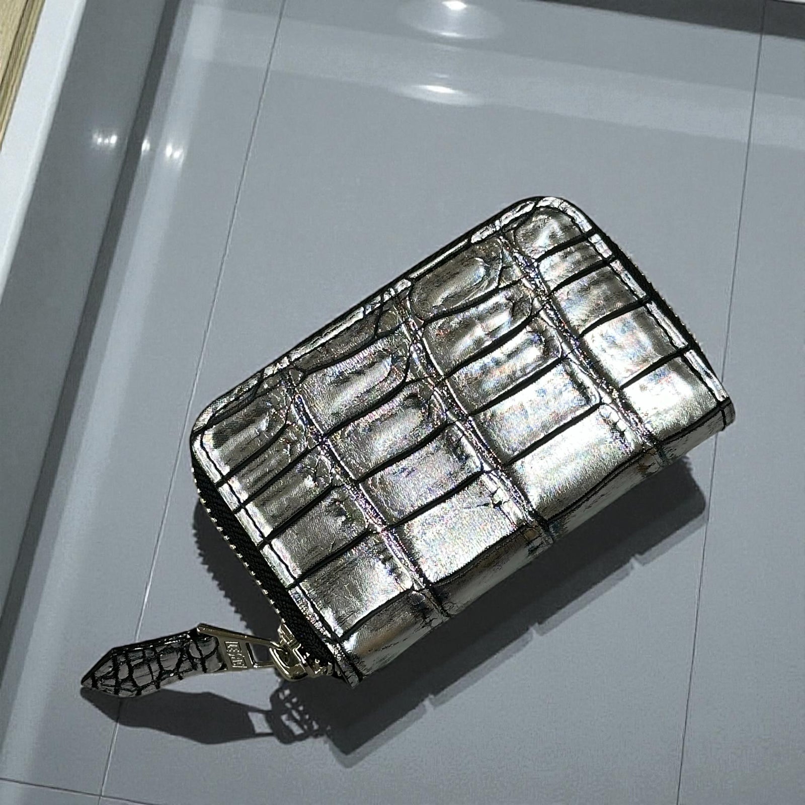 クロコダイル小銭入れ ラウンドファスナー メンズ レディース 本革