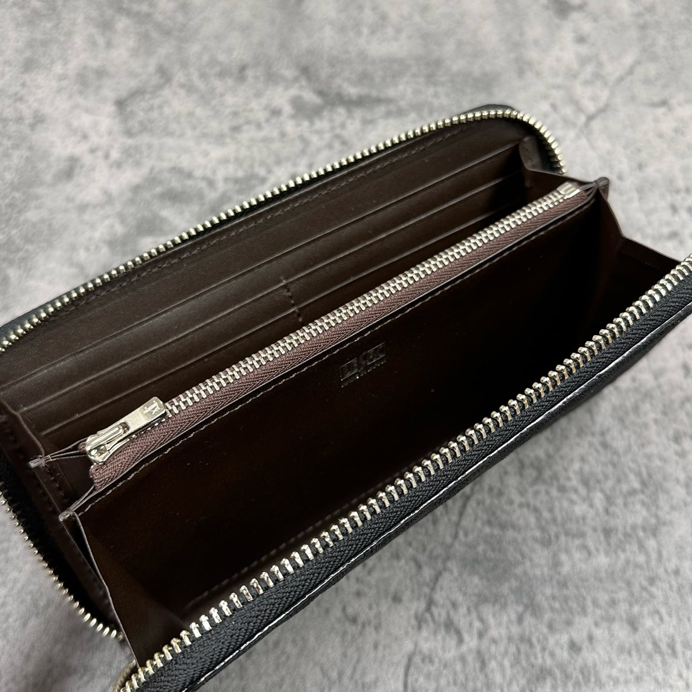 エレファント 長財布 ラウンドファスナー 象革 本革 黒 ブラック 品番