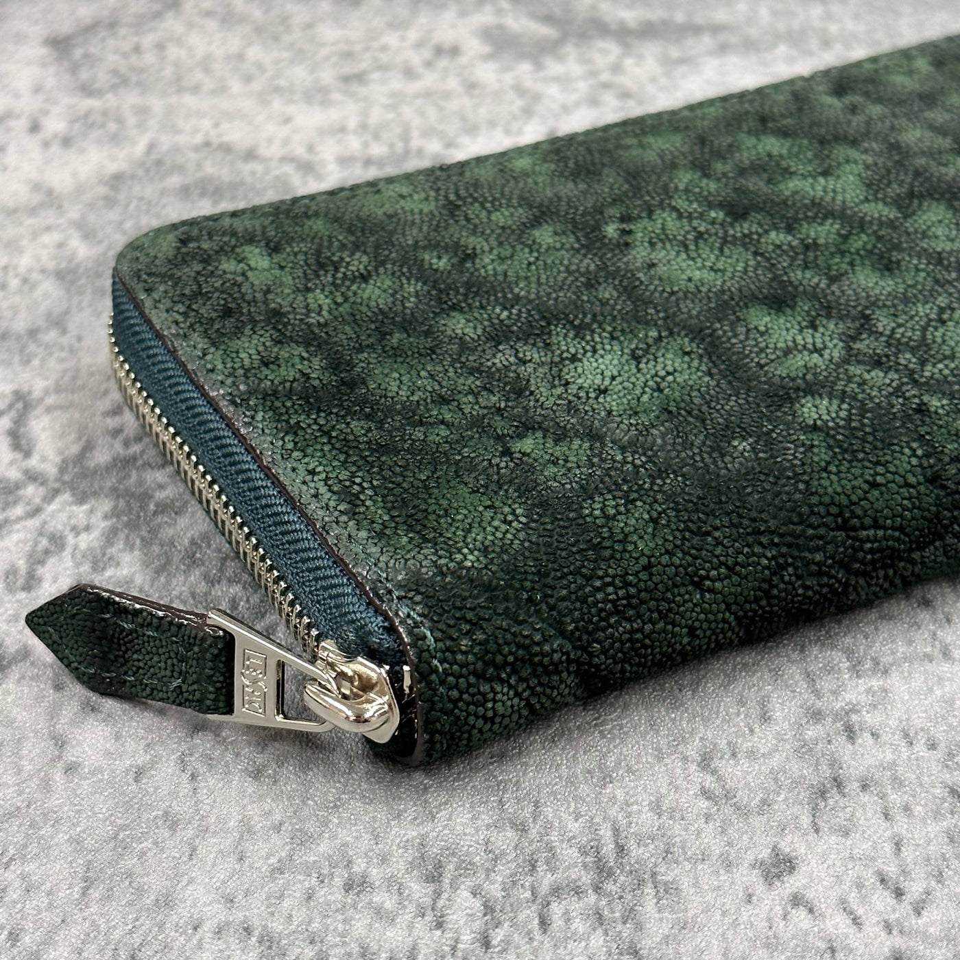 tmbh エレファント　長財布 楽天市場】青木鞄 象革 エレファント ラウンドファスナー 長財布 [2498