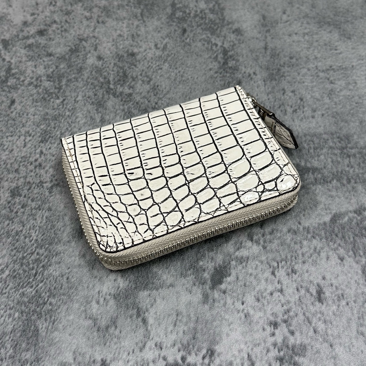 クロコダイル 二つ折り財布 ミドルウォレット ワニ革 本革 白 バニラ