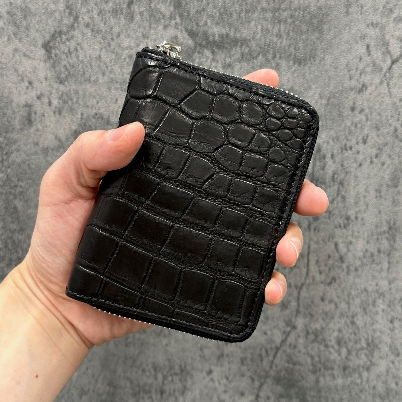 クロコダイル 二つ折り財布 ラウンドファスナー ミドルウォレット ワニ
