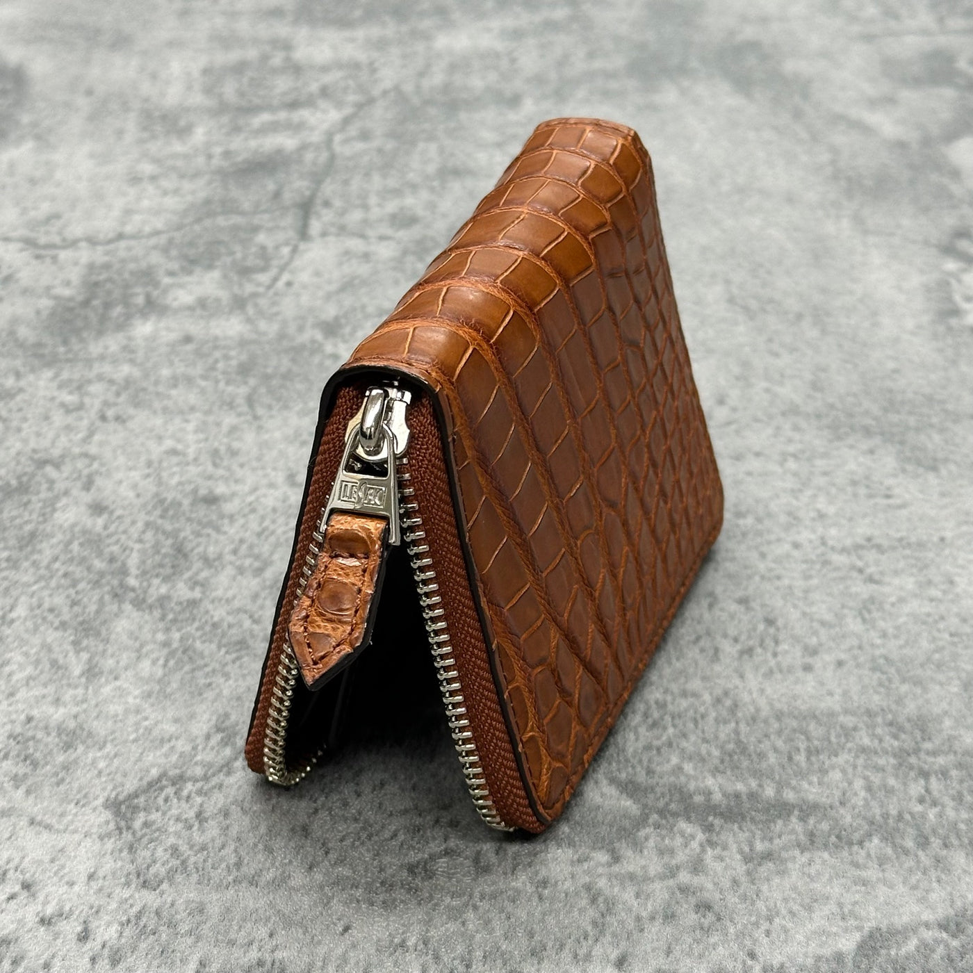 クロコダイル 二つ折り財布 ラウンドファスナー ミドルウォレット ワニ