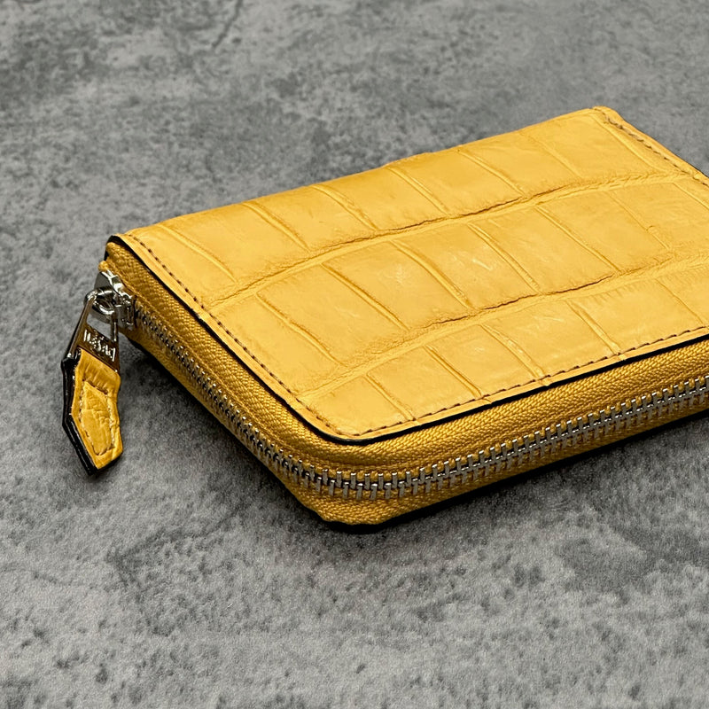 クロコダイルの二つ折り財布