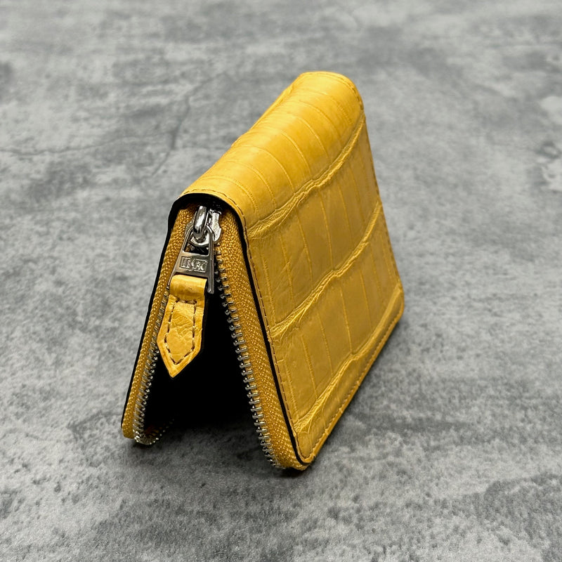 クロコダイルの二つ折り財布