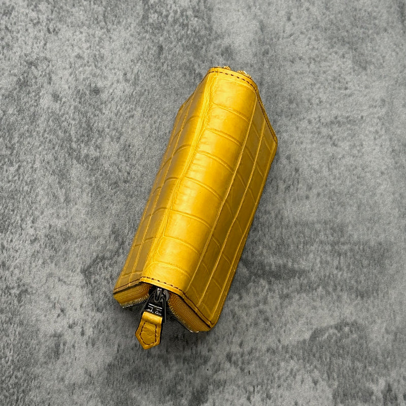 クロコダイルの二つ折り財布