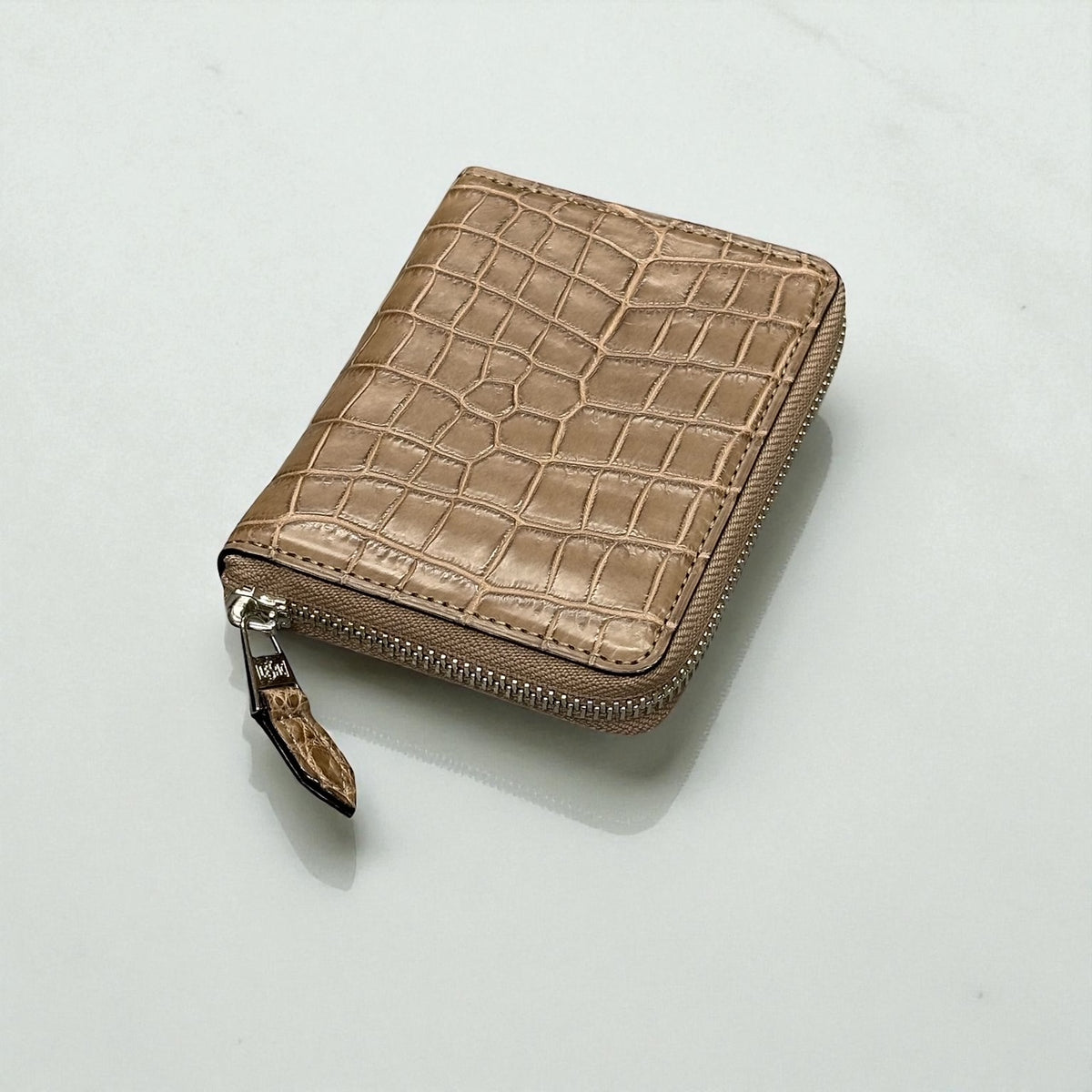 クロコダイル 二つ折り財布 ラウンドファスナー ミドルウォレット ワニ