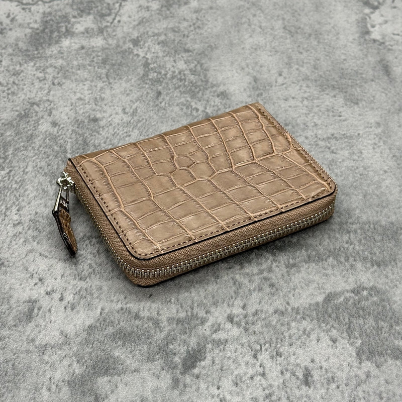 クロコダイルの二つ折り財布