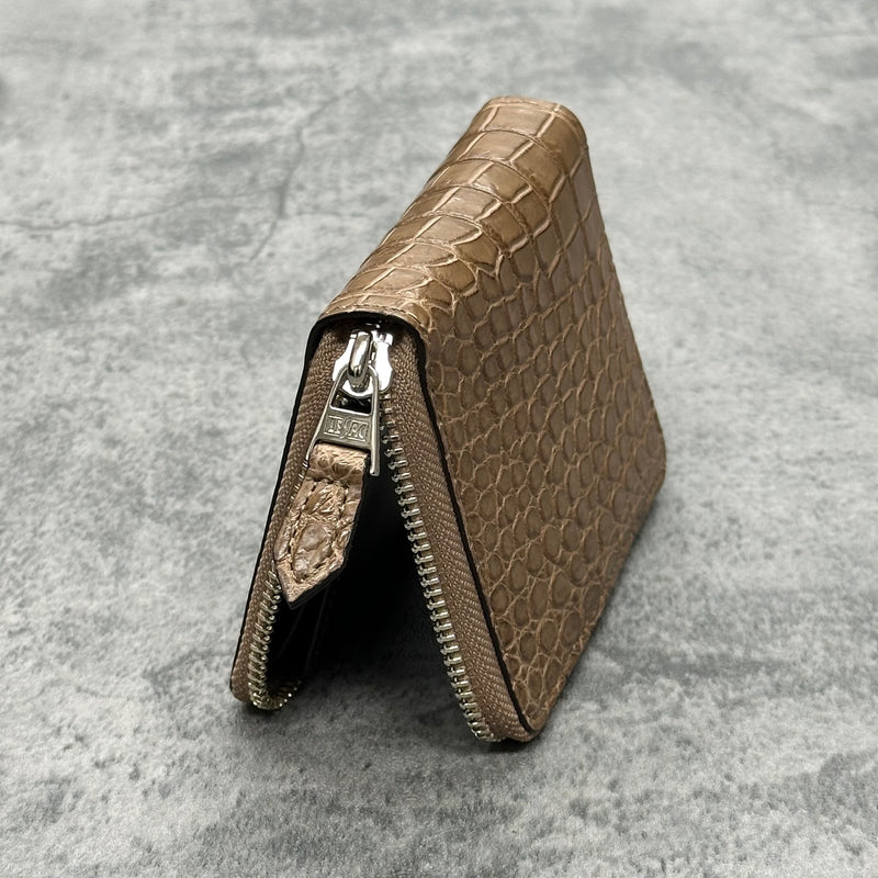 クロコダイルの二つ折り財布