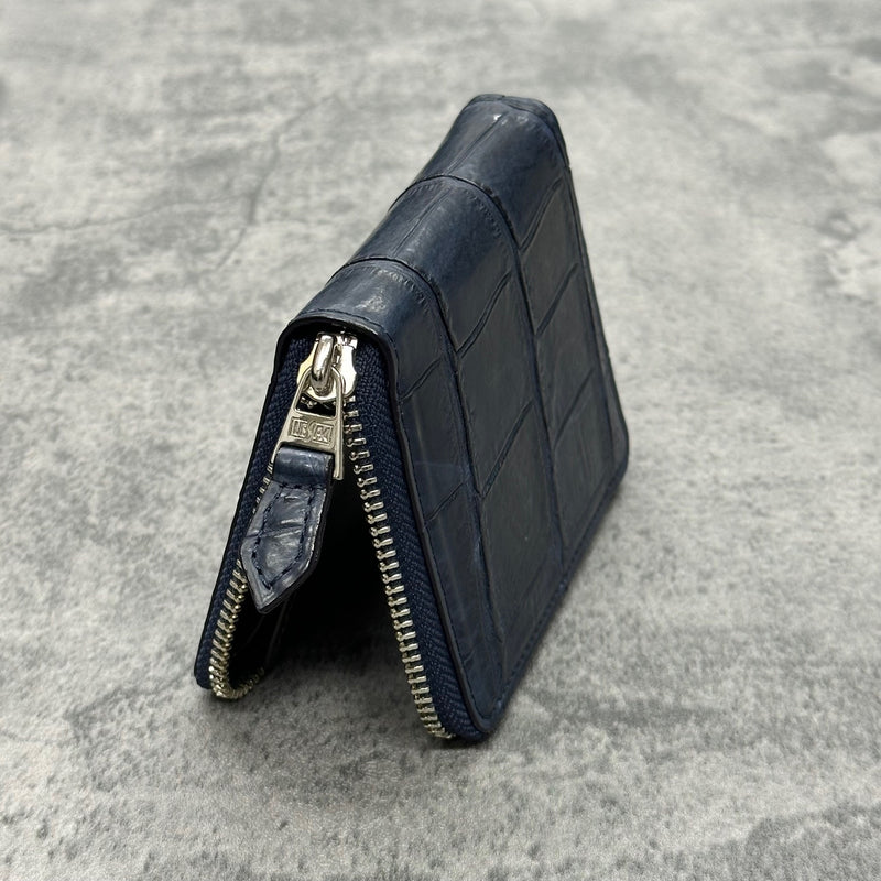 クロコダイルのミドルウォレット