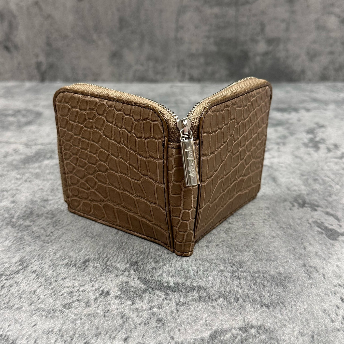 美品 1824 HAMANO 財布 三つ折り財布 クロコダイル ベージュ系 美品 1824 HAMANO 財布 三つ折り財布 クロコダイル ベージュ系