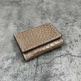 クロコダイル 三つ折り財布 8207 - GREIGE/グレージュ