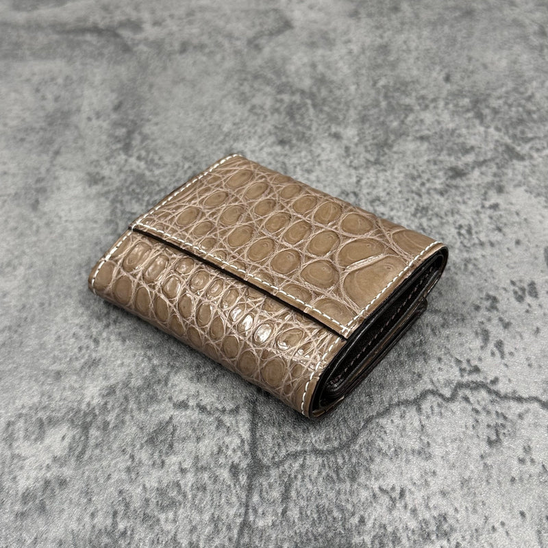 クロコダイル 三つ折り財布 8207 - GREIGE/グレージュ