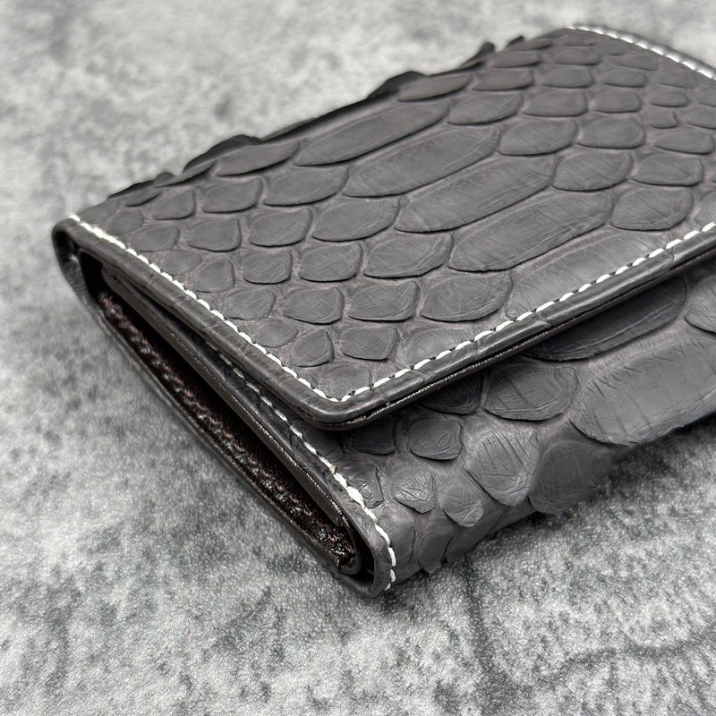 パイソン 三つ折り財布 8208 - GRAPHITE/グラファイト