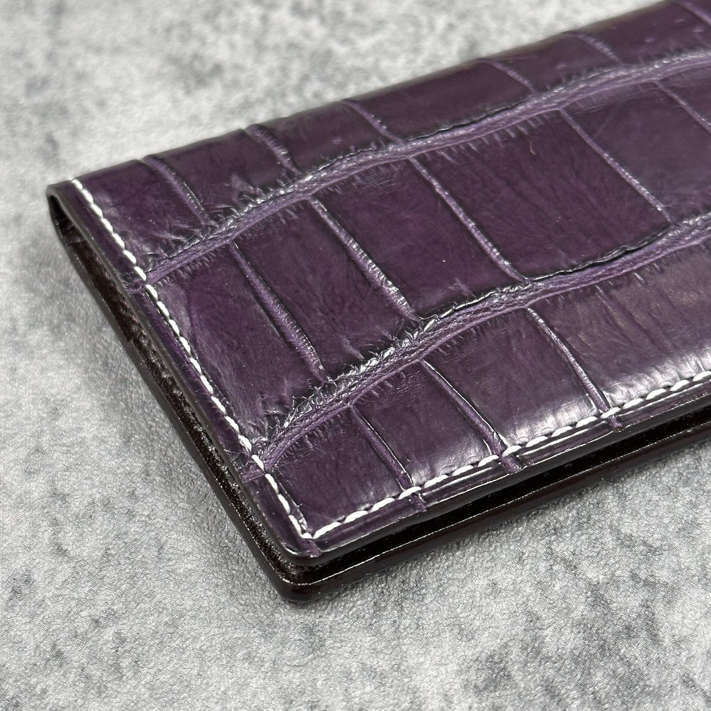 紫虎⁠✧C2ーSTUDIOクロコダイル クロコダイル カード入れ(名刺入れ) 8209 - PURPLE/パープル – Le'sac