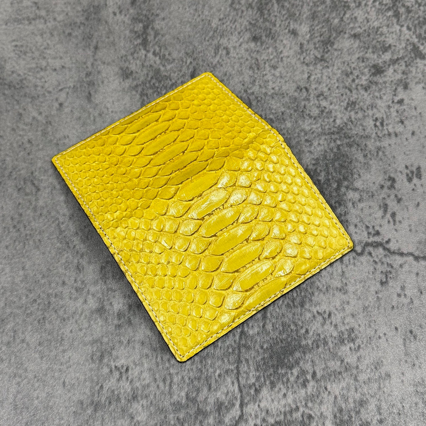 パイソン カード入れ(名刺入れ) 8210 - G.YELLOW/グロスイエロー – Le'sac