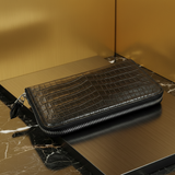ブラックのクロコダイル長財布