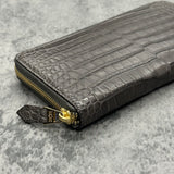 ゴールド金具を使用したポロサスの長財布