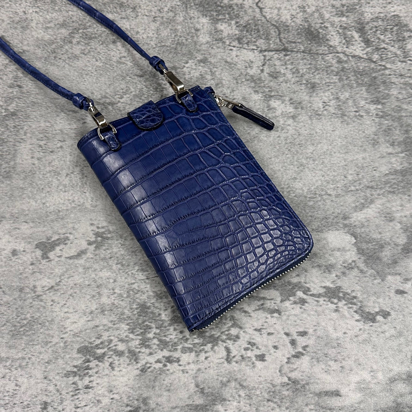 クロコダイル スマホショルダー メンズ レディース 本革 マット 紺