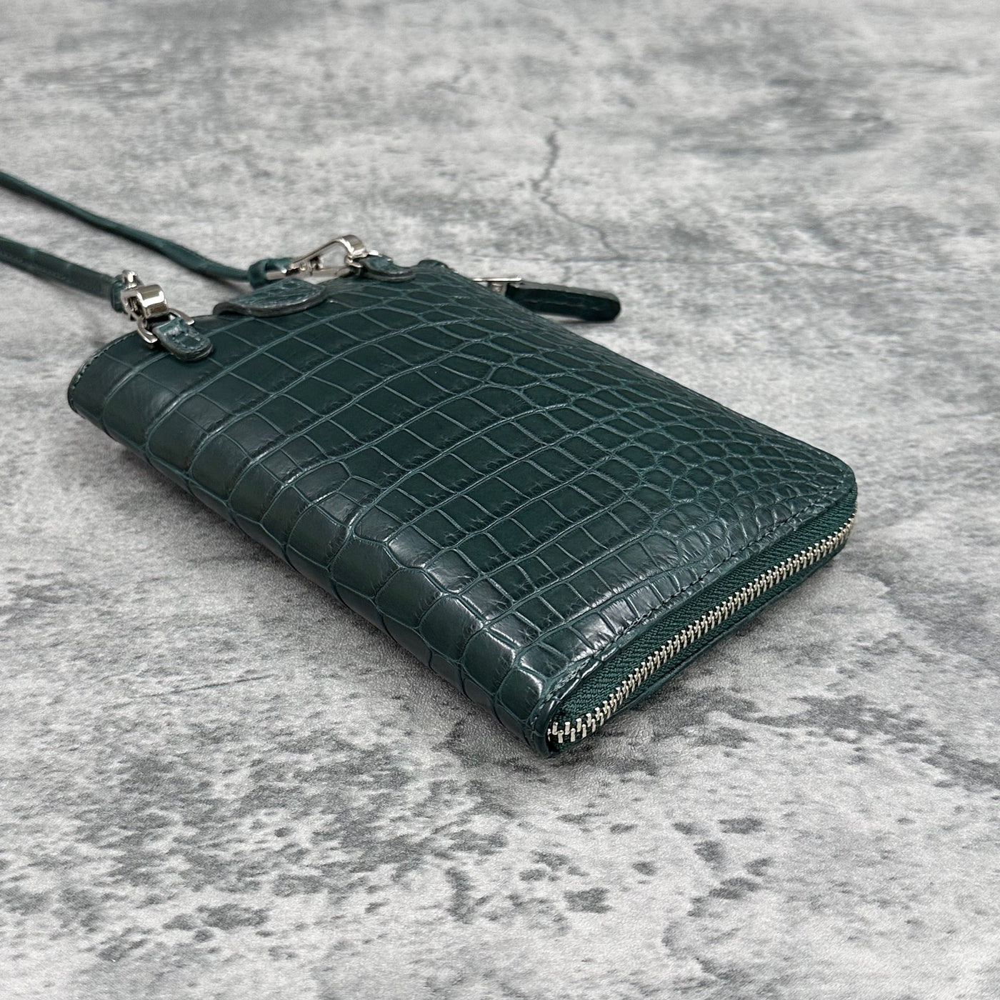 新品　クロコダイル　グリーン　カードケース長札入れ　携帯ケース　ポシェット 新品クロコダイルグリーンカードケース長札入れ携帯ケースポシェット