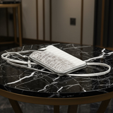 白いワニ革のポシェット