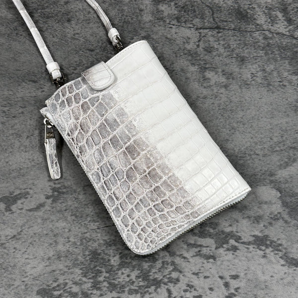 白いクロコダイルのスマホポシェット