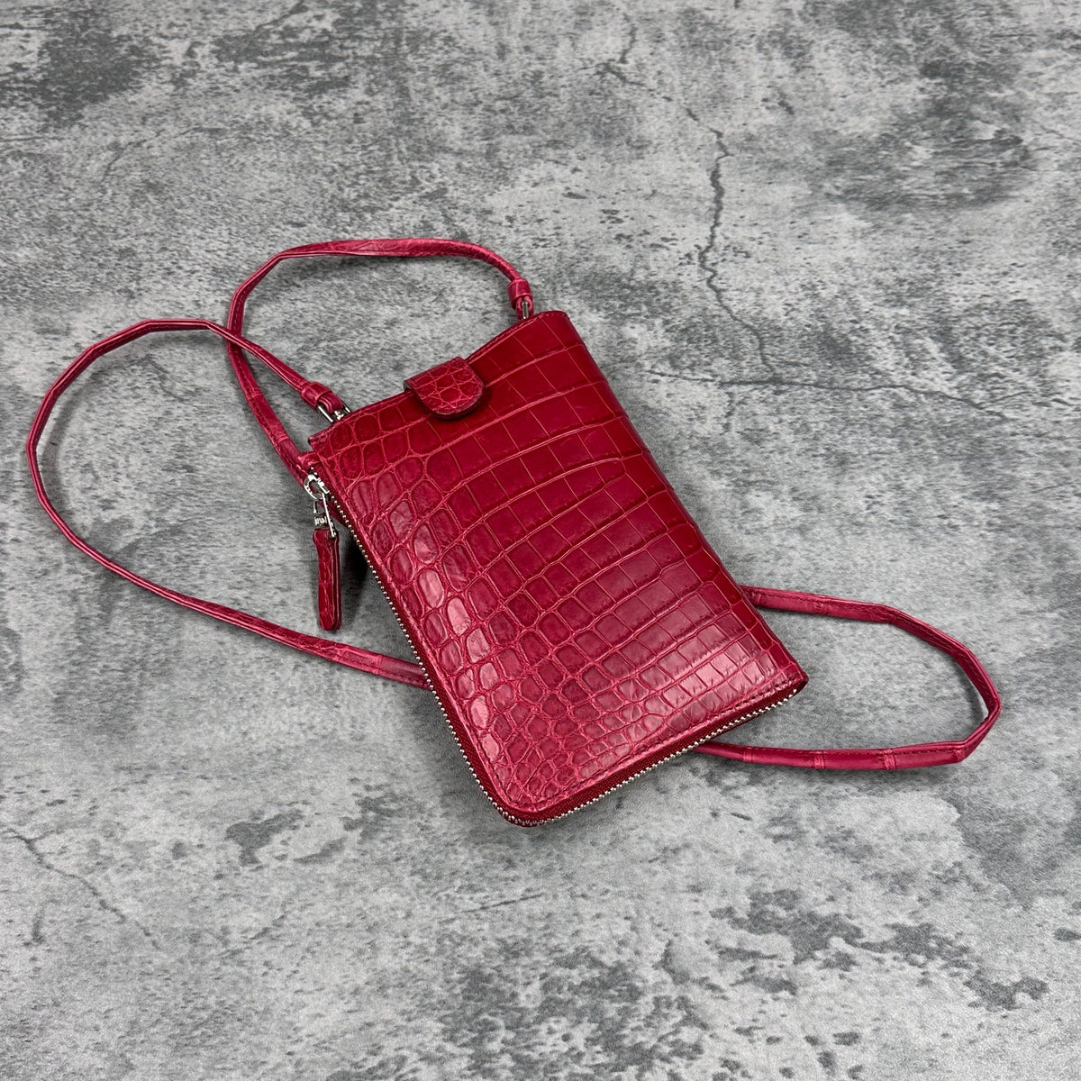 LESAC ピンク クロコダイルレザー クラッチバッグ LESAC｜レザック 商品数日本最大級のエキゾチックレザー専門