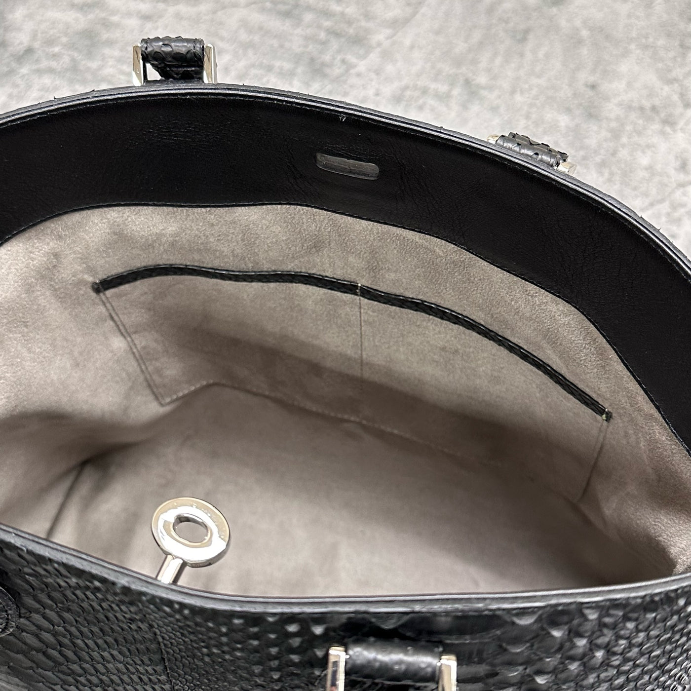 パイソン トートバッグ CALON - BLACK/ブラック – Le'sac