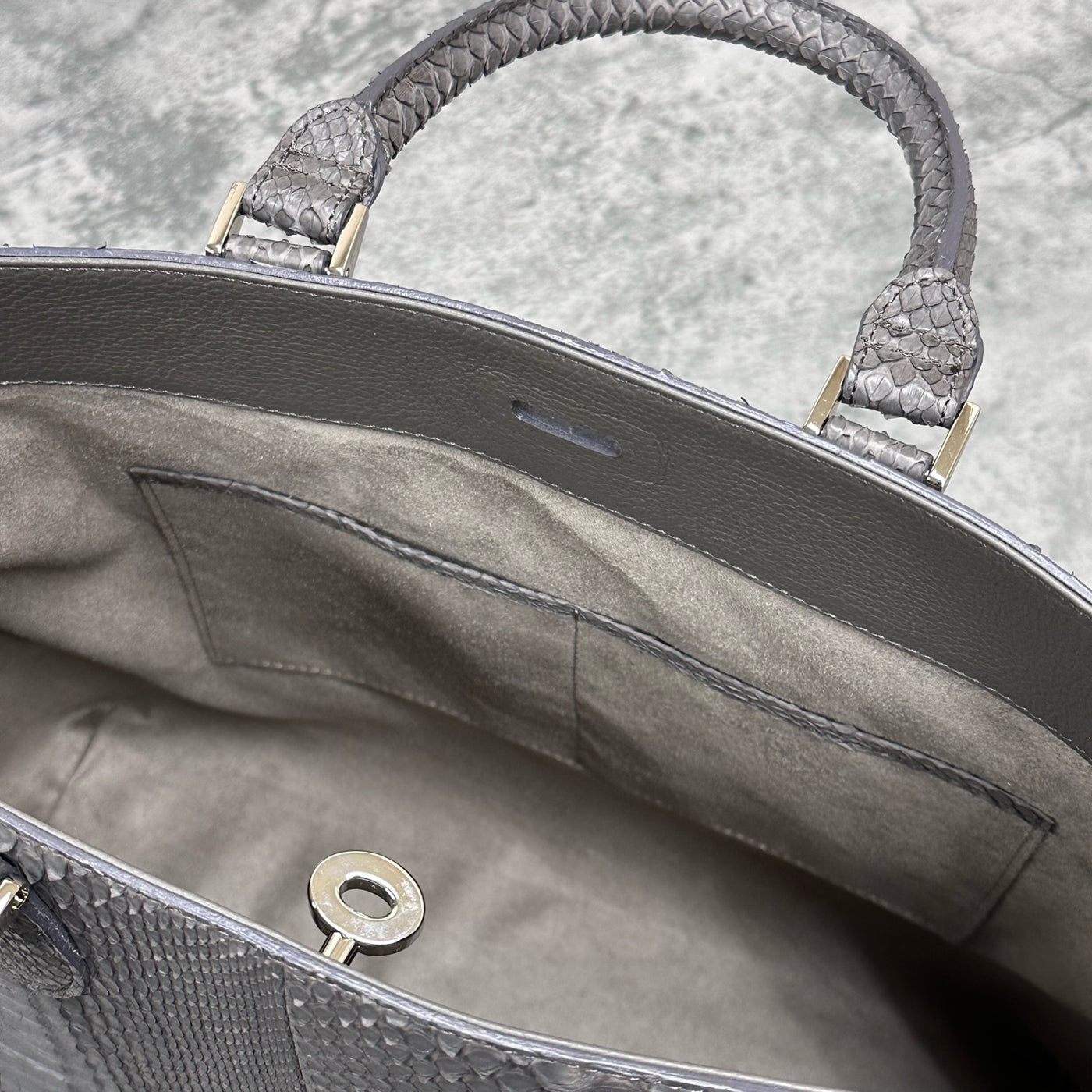 パイソン トートバッグ CALON - GRAPHITE/グラファイト – Le'sac