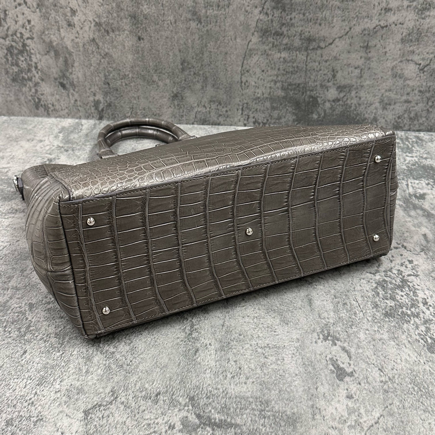 クロコダイル トートバッグ CALON - GREY/グレー – Le'sac