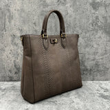 パイソンのトートバッグ