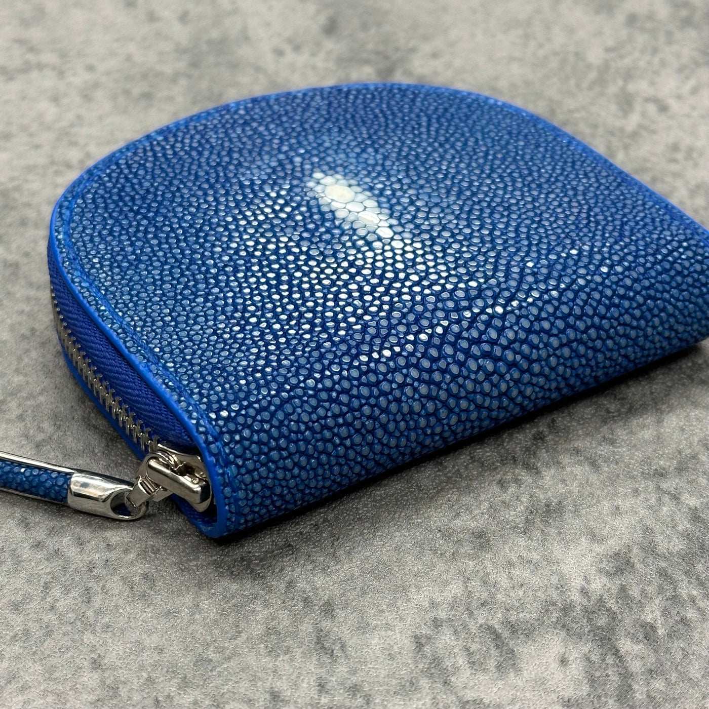 スティングレイ 小銭入れ エイ革 ガルーシャ 本革 紺 青 ブルー 品番CP