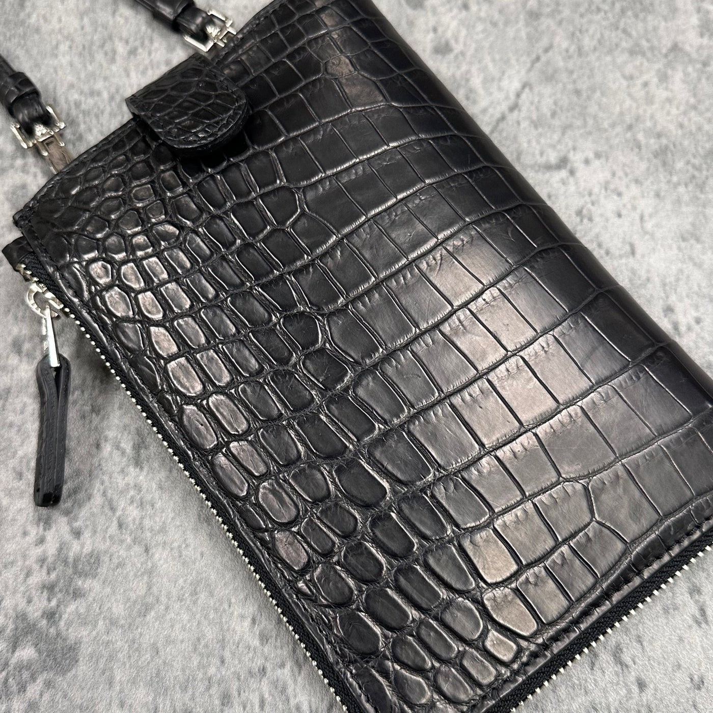 クロコダイル スマホショルダー メンズ レディース 本革 マット 黒