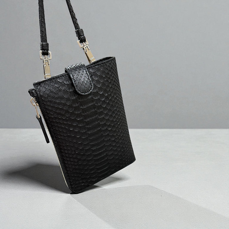 パイソン スマホショルダー メンズ レディース 本革  黒 ブラック CAPRI