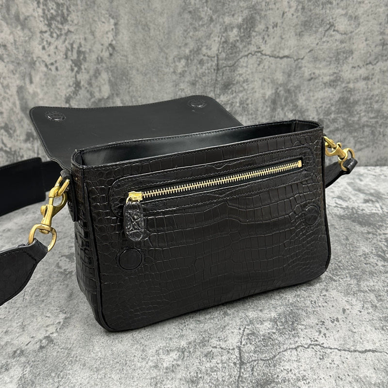 ￼未使用　ラルフローレン　ポロサスクロコダイル　クラッチ　ショルダーバッグ クロコダイル ショルダーバッグ ポロサス メンズ レディース 黒