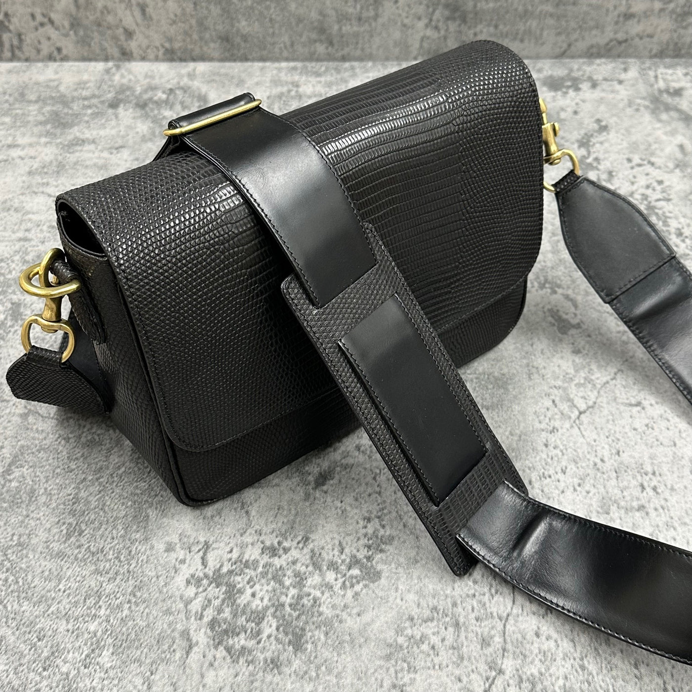 リザード ショルダーバッグ メンズ レディース 本革 マット 黒