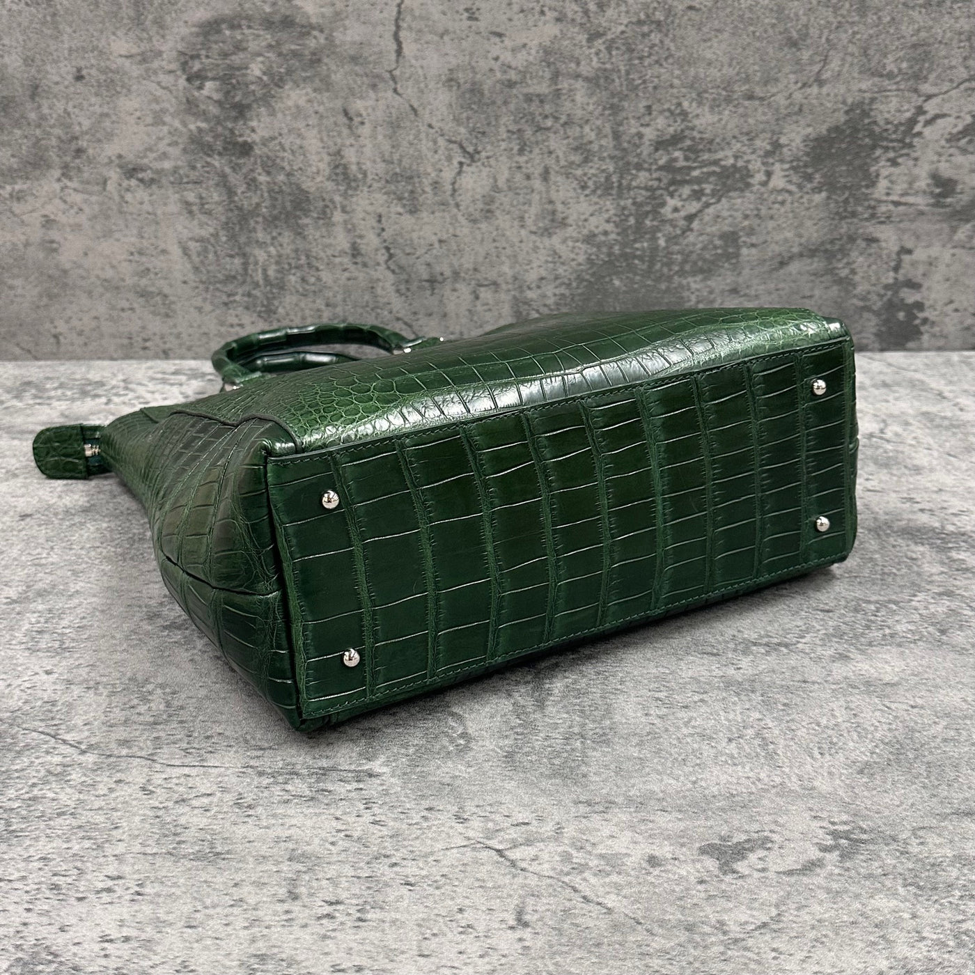 3983 トートバッグ グリーン   カデナ付き クロコダイル 楽天市場】トートバッグ メタリック クロコダイル カデナ付き