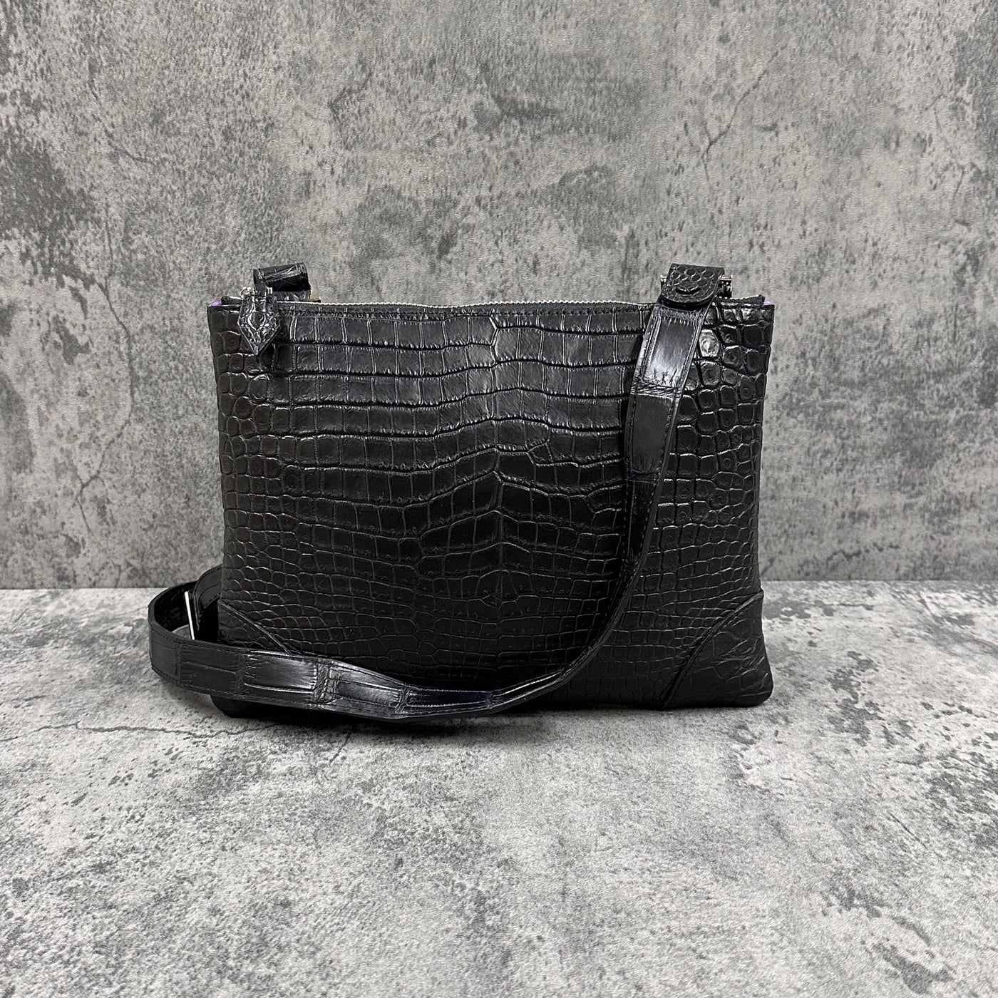 【西田さん専用】レザージュエルのクロコダイル風ブラックショルダーバッグ 高級クロコダイルバッグの通販サイト│LEATHER JEWELS Online Shop