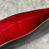 クロコダイルのクラッチバッグ