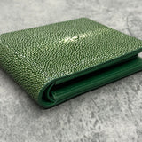 エイ革の二つ折り財布