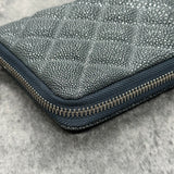 スティングレイの高級長財布
